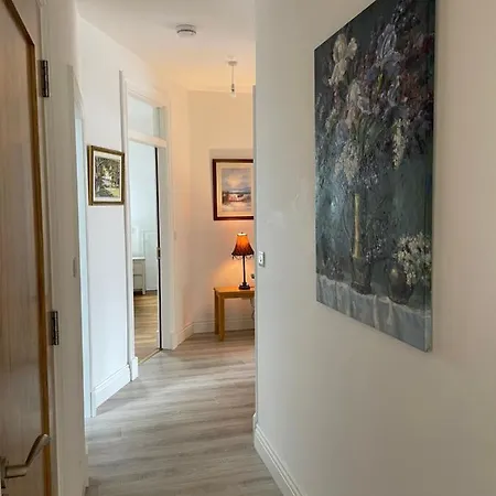 דירה Lough Key Luxury Riverfront