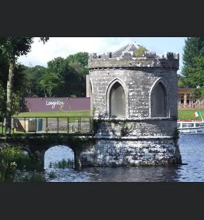 Lough Key Luxury Riverfront דירה Cootehall