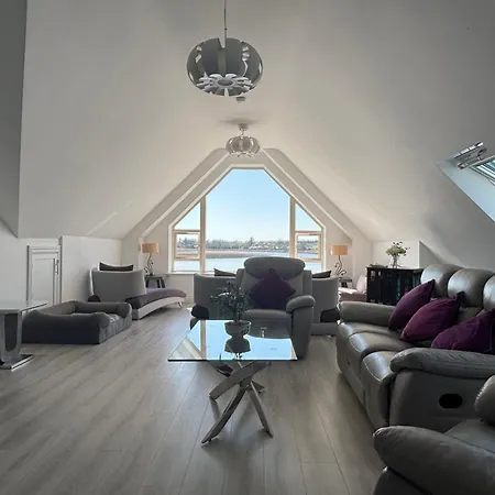 Lough Key Luxury Riverfront