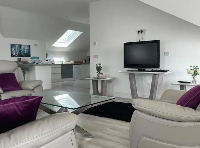 Lough Key Luxury Riverfront Cootehall