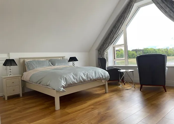 Lough Key Luxury Riverfront Cootehall